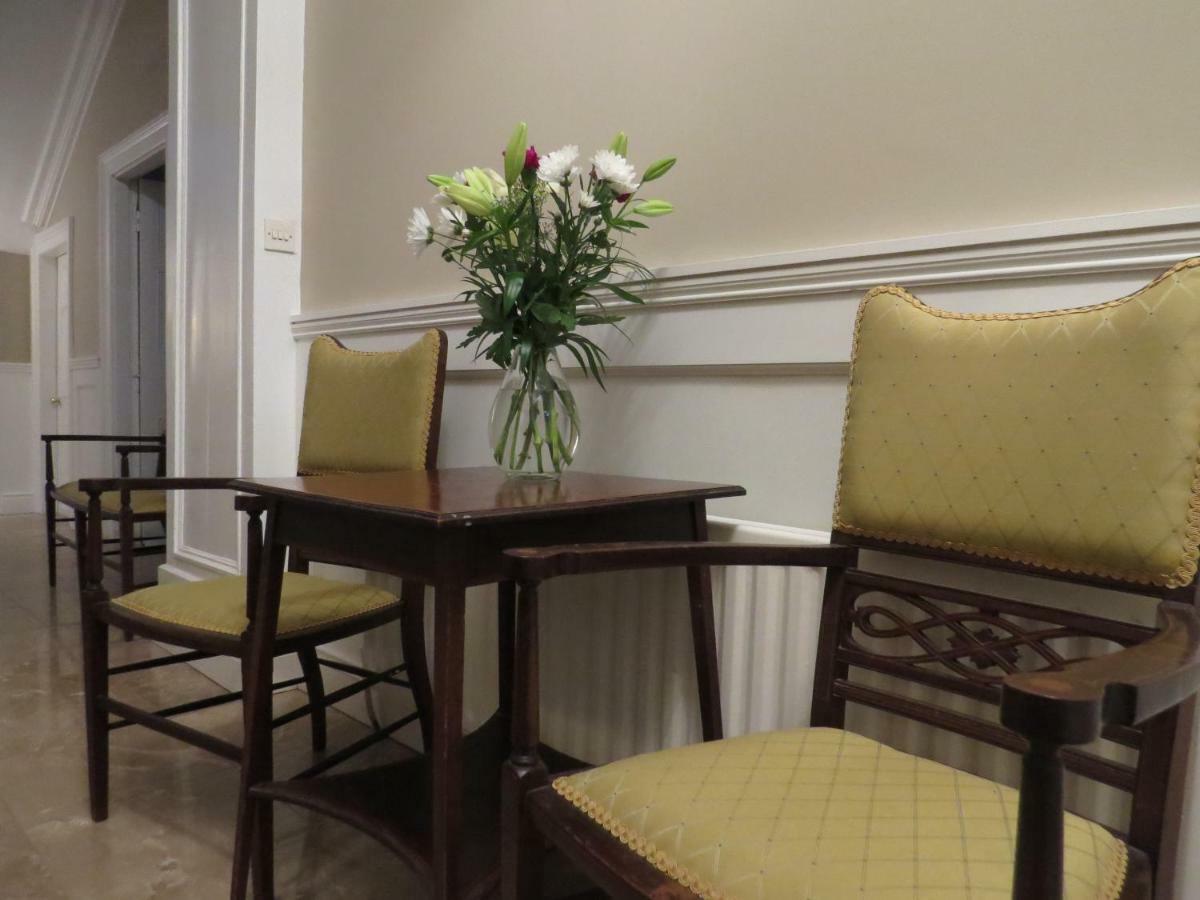 Devon View House Bed & Breakfast Youghal Eksteriør bilde