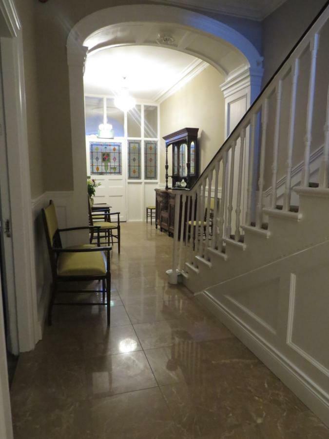 Devon View House Bed & Breakfast Youghal Eksteriør bilde
